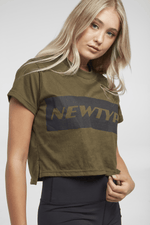 Finesse Crop Tee - Army Green