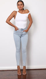 skinny jeans with airforces