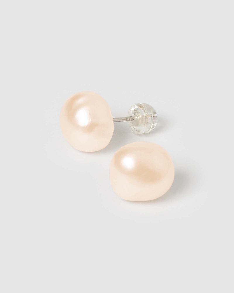 Izoa Calista Pearl Stud Earrings Peach
