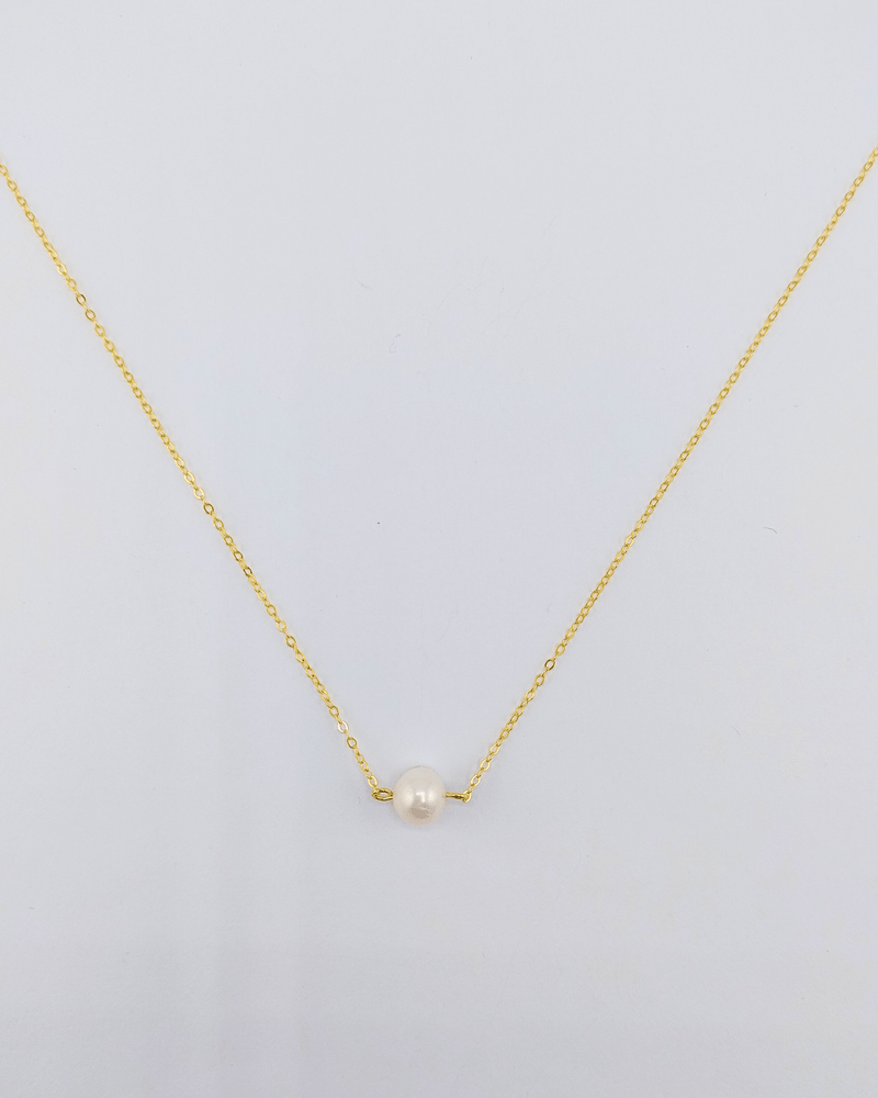 Izoa Gwen Freshwater Pearl Necklace Gold