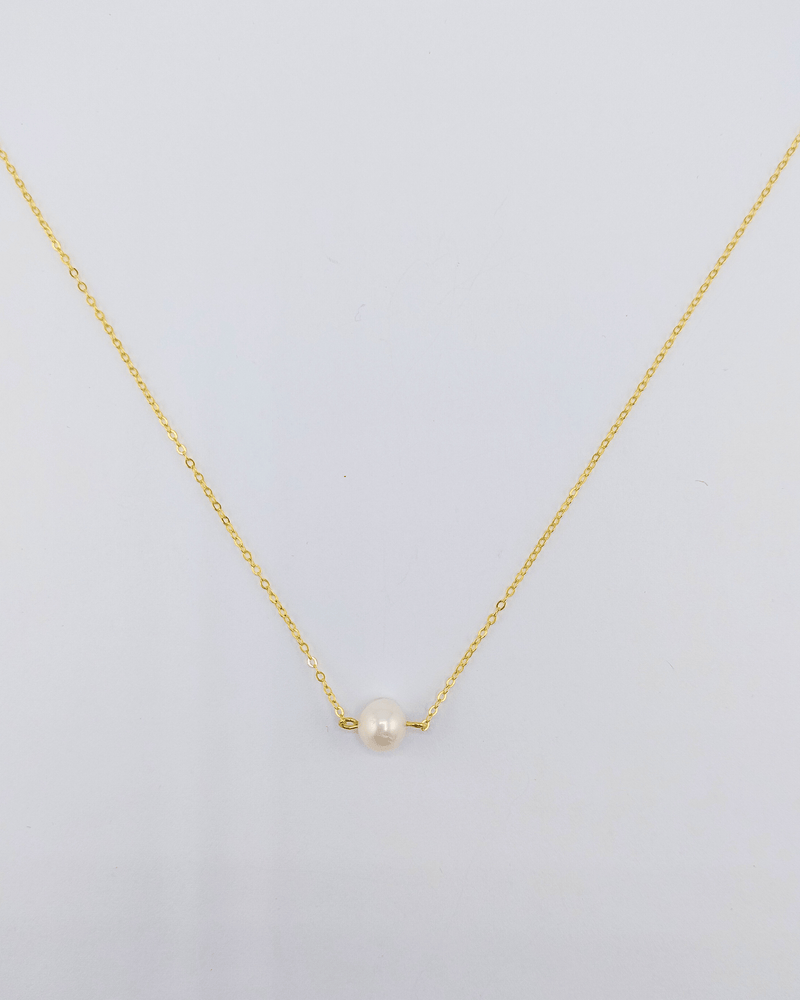 Izoa Gwen Freshwater Pearl Necklace Gold