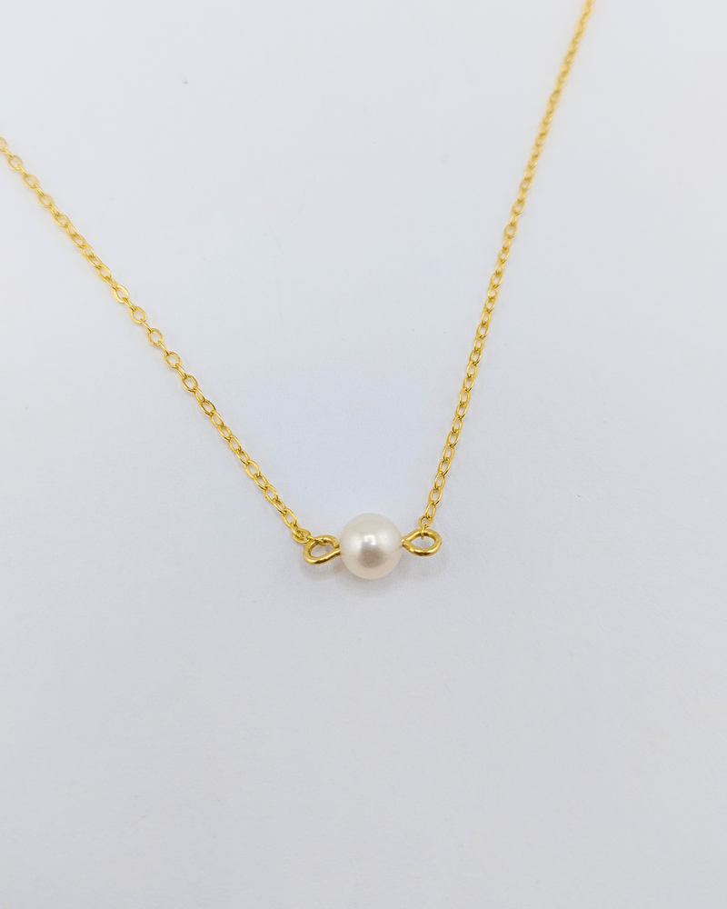 Izoa Mini Gwen Freshwater Pearl Necklace Gold