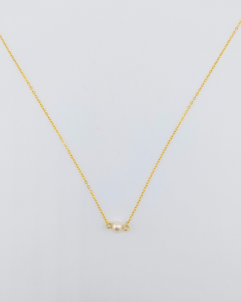 Izoa Mini Gwen Freshwater Pearl Necklace Gold