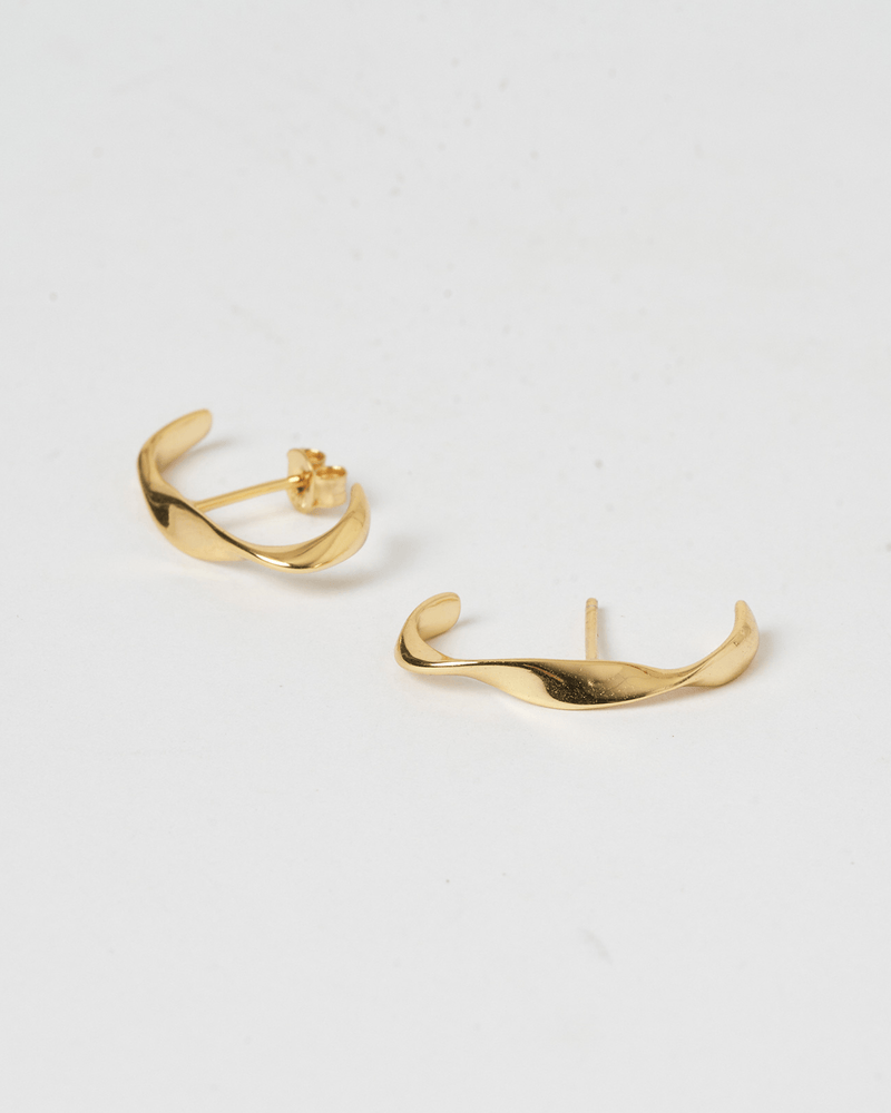 Izoa Olsen Stud Earrings
