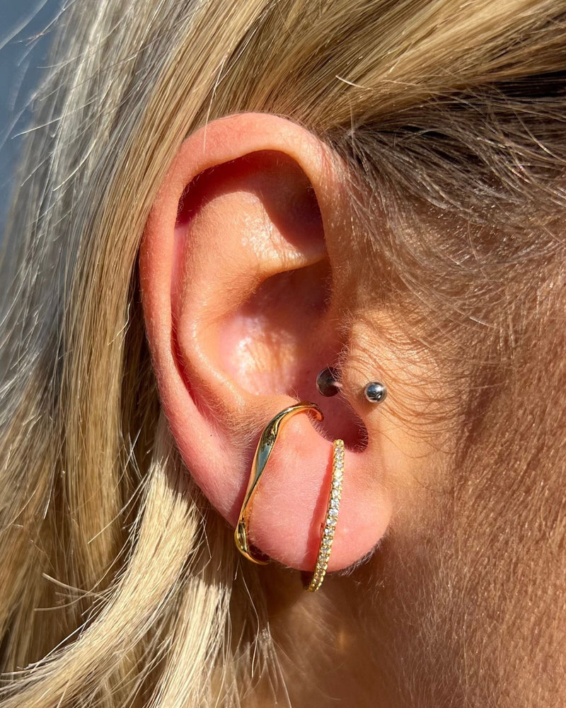 Izoa Olsen Stud Earrings