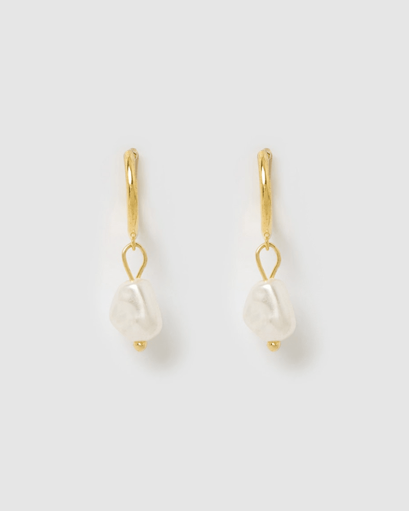 Izoa Pip Huggie Earring Gold Pearl