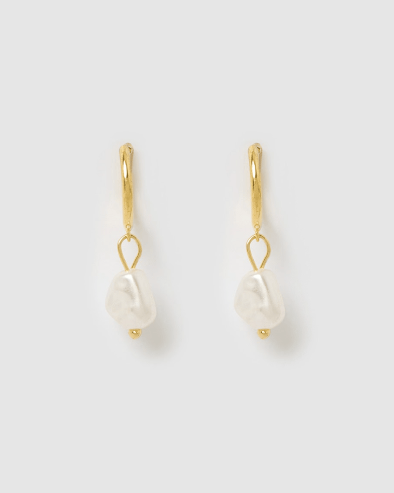Izoa Pip Huggie Earring Gold Pearl