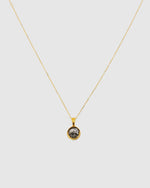 Izoa Vaya Pendant Necklace Gold
