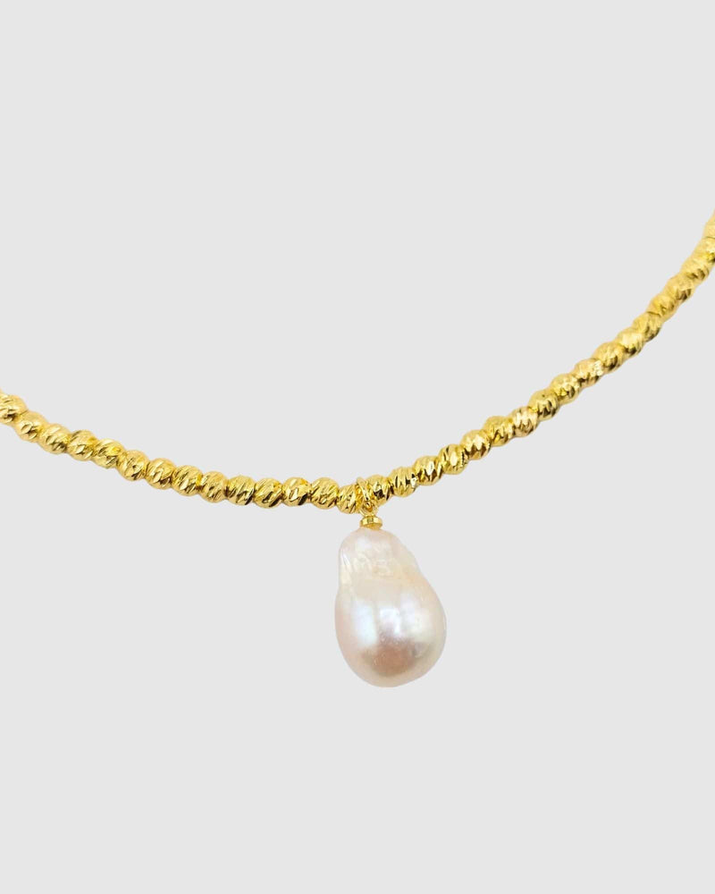 Izoa PRE-ORDER: Odette Drop Pearl Necklace Gold