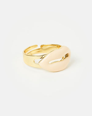 
                
                    Load image into Gallery viewer, Izoa Rings Izoa Lips Ring Gold Nude LIPSRING-NUD
                
            